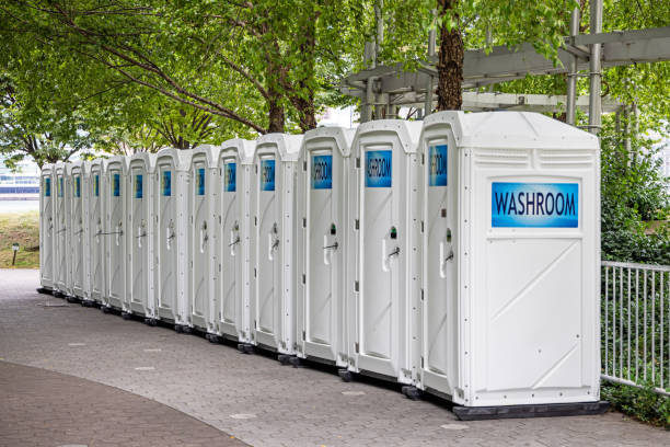 Porta potty delivery and setup in Eton, GA